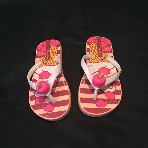 Ipanema Sweet Kids Flip Flops - Picture 1 of 8